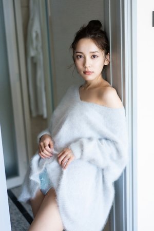 寡妇张开双腿做爰XXXⅩ动漫